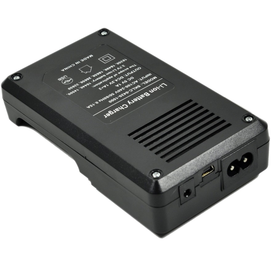 1425 AA Battery Charger